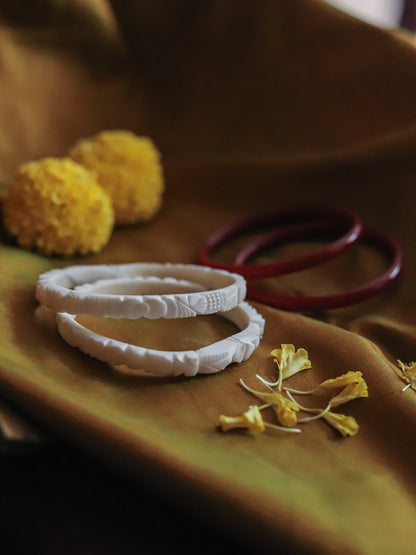 Handcarved Shakha Pola (2.4 Inch)