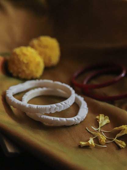 Handcarved Shakha Pola (2.4 Inch)