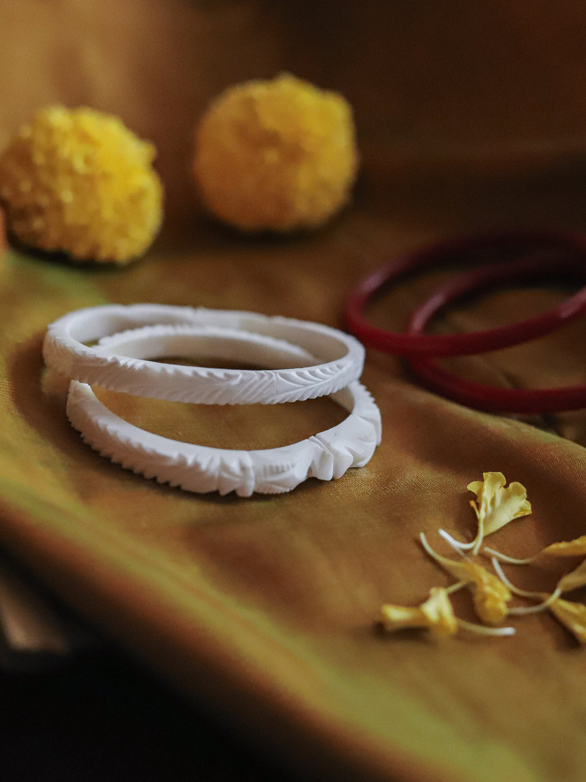 Handcarved Shakha Pola (2.4 Inch)