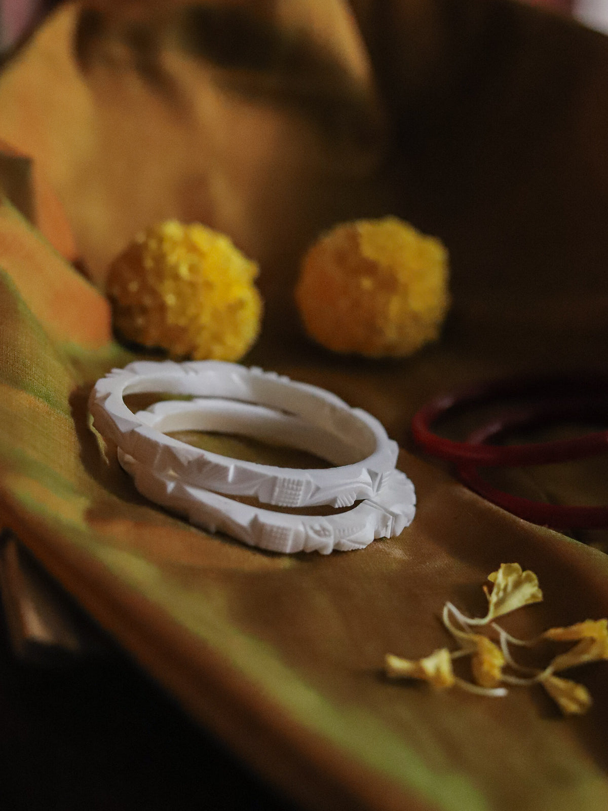 Handcarved Shakha Pola (2.4 Inch)
