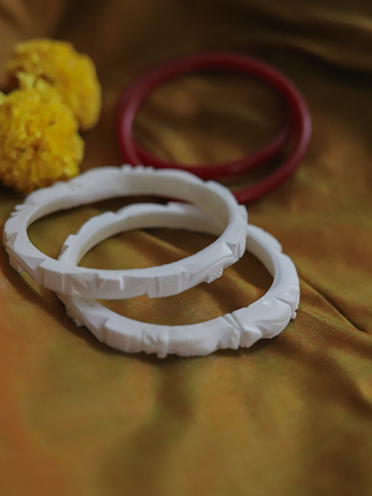Handcarved Shakha Pola (2.4 Inch)