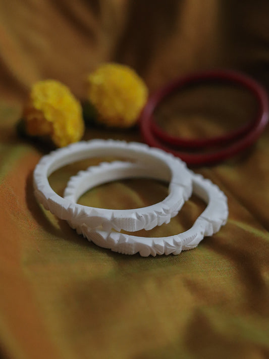 Handcarved Shakha Pola (2.4 Inch)