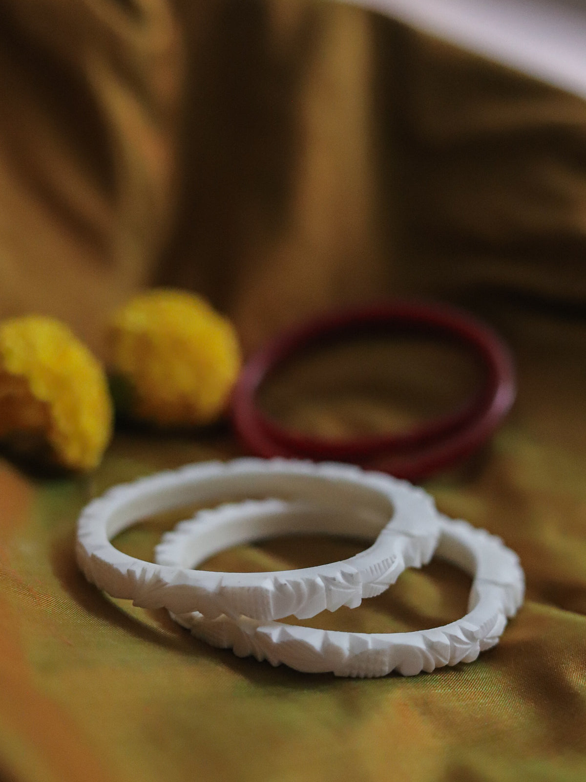 Handcarved Shakha Pola (2.4 Inch)