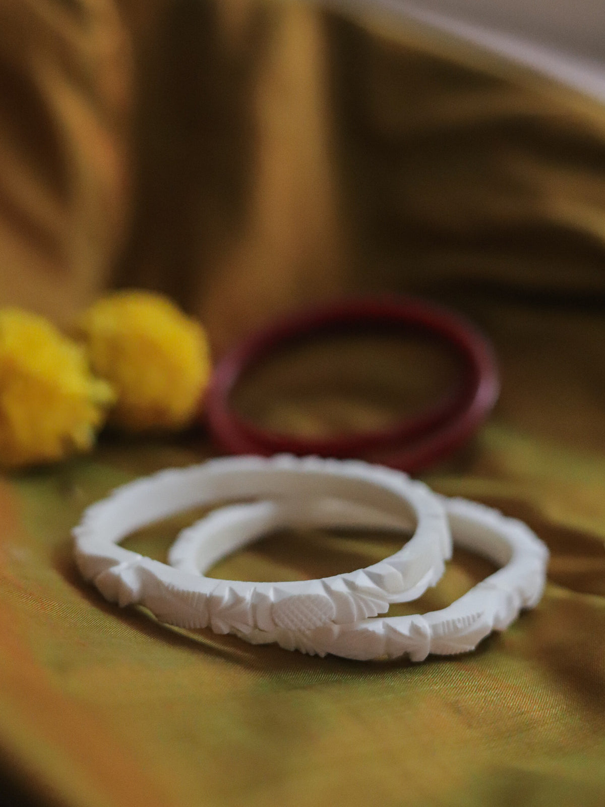 Handcarved Shakha Pola (2.4 Inch)