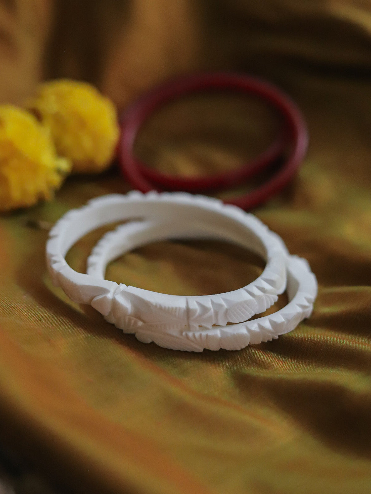 Handcarved Shakha Pola (2.4 Inch)