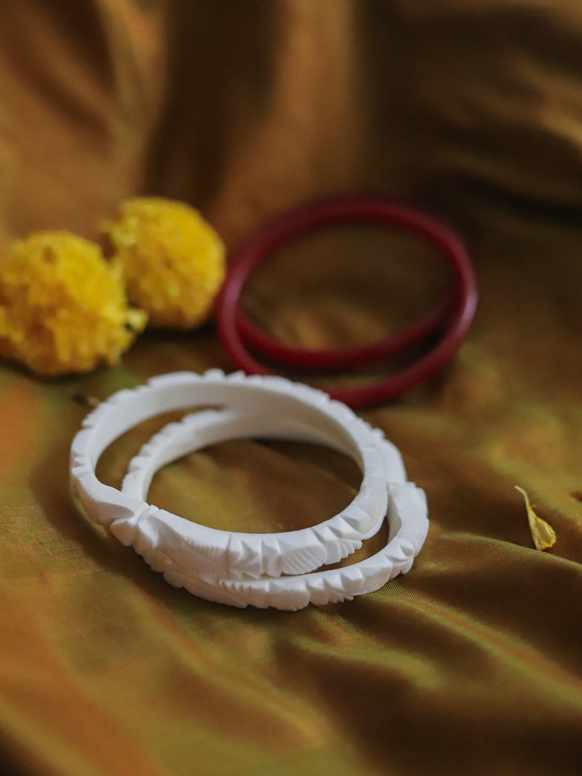 Handcarved Shakha Pola (2.4 Inch)