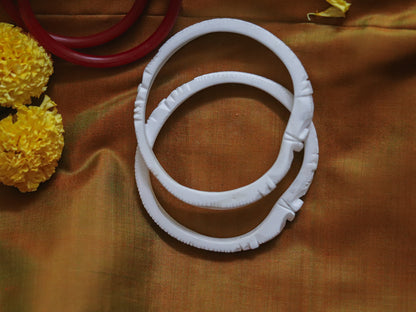 Handcarved Shakha Pola (2.8 Inch)