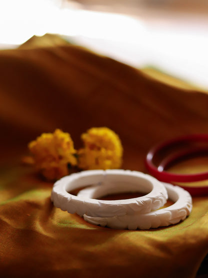 Handcarved Shakha Pola Bangle Pair (2.2 Inch)