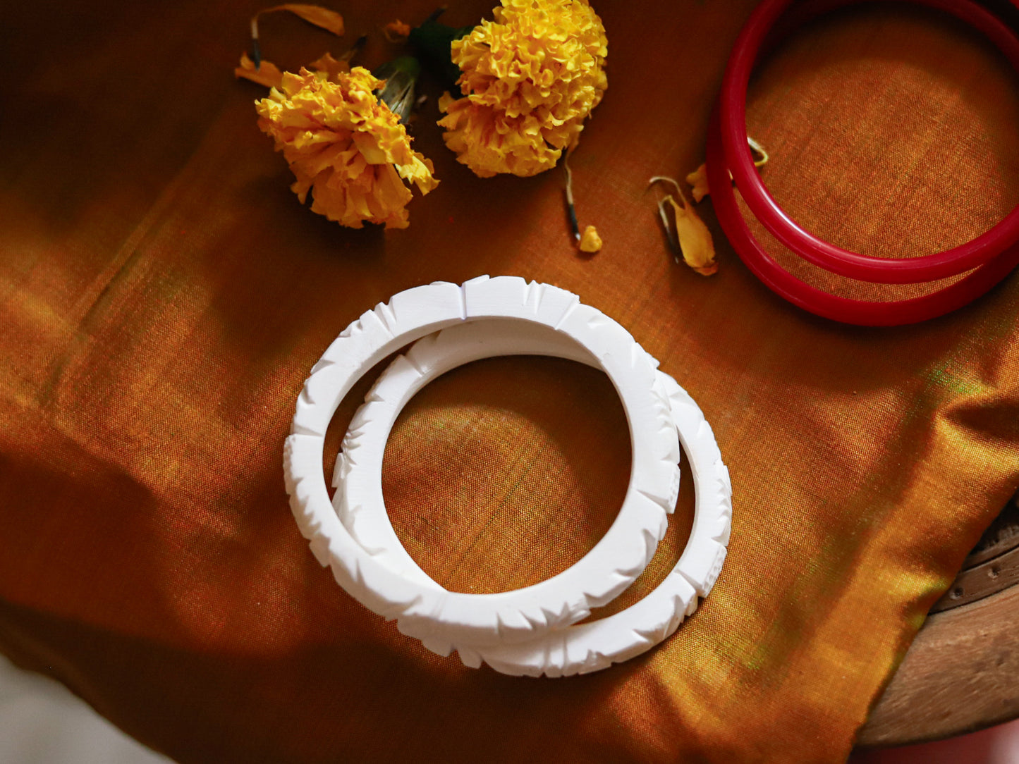 Handcarved Shakha Pola Bangle Pair (2.4 Inch)