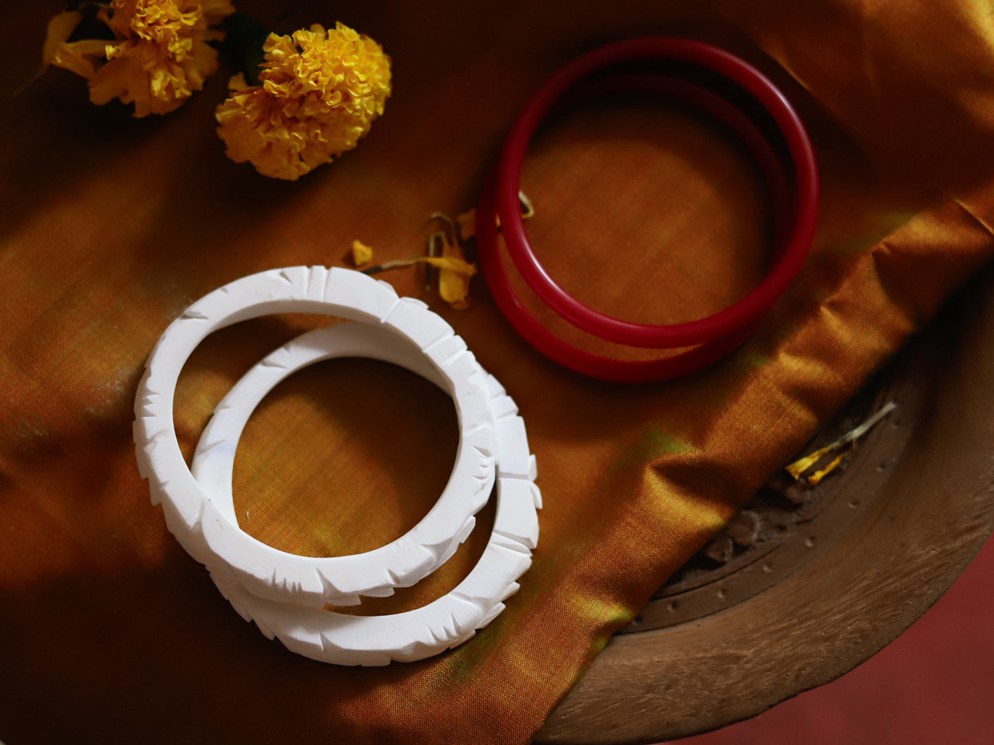 Handcarved Shakha Pola Bangle Pair (2.4 Inch)