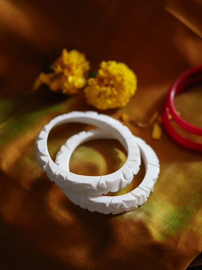 Handcarved Shakha Pola Bangle Pair (2.4 Inch)