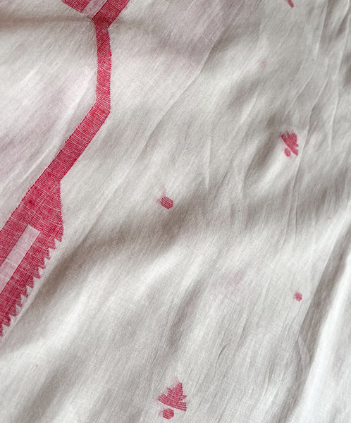 Handwoven Bengal White and Red Handloom Saree (Jamdani)