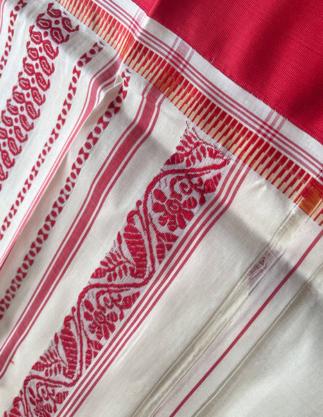 White and Red Silk Saree (Handwoven Bengal Gorod Saree)