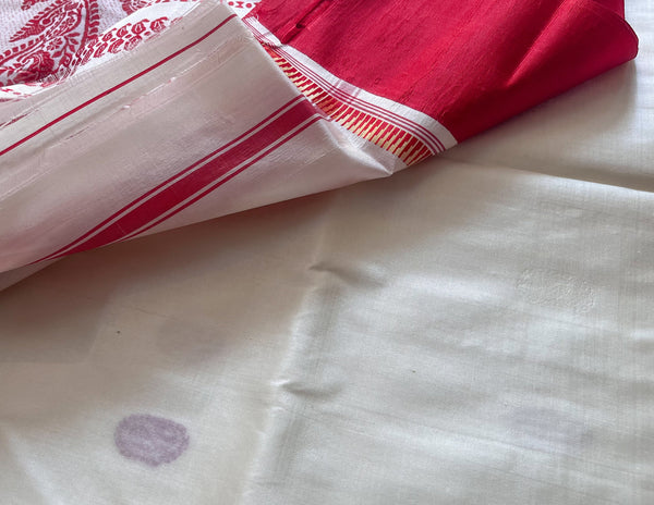 White and Red Silk Saree (Handwoven Bengal Gorod Saree)