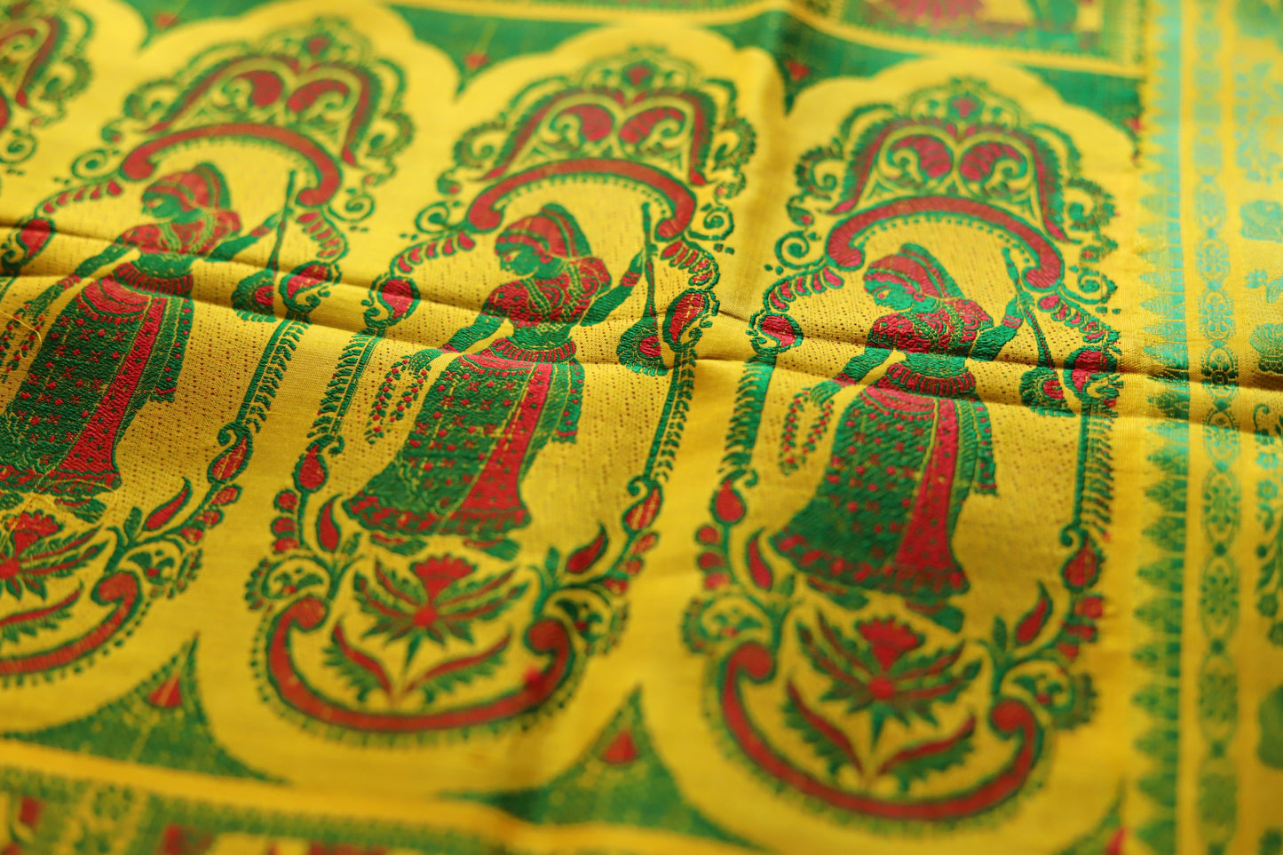 Bengal Handwoven Baluchari Silk Saree