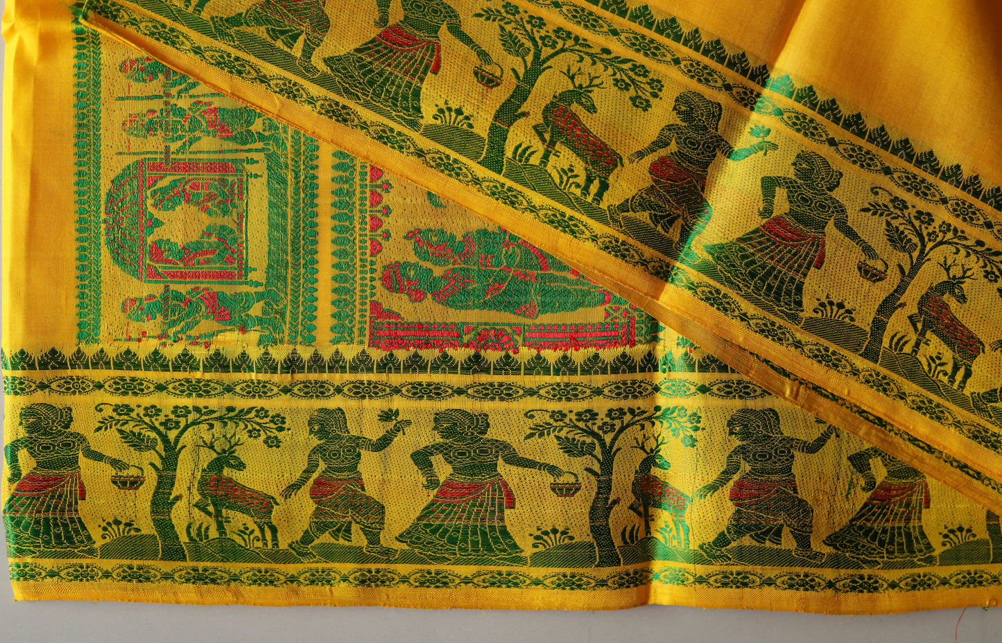 Bengal Handwoven Baluchari Silk Saree