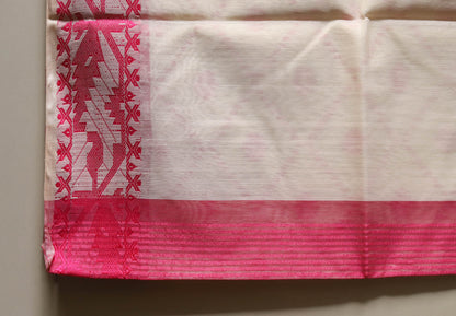 Handwoven Dhakai Saree in Jamdani Weave