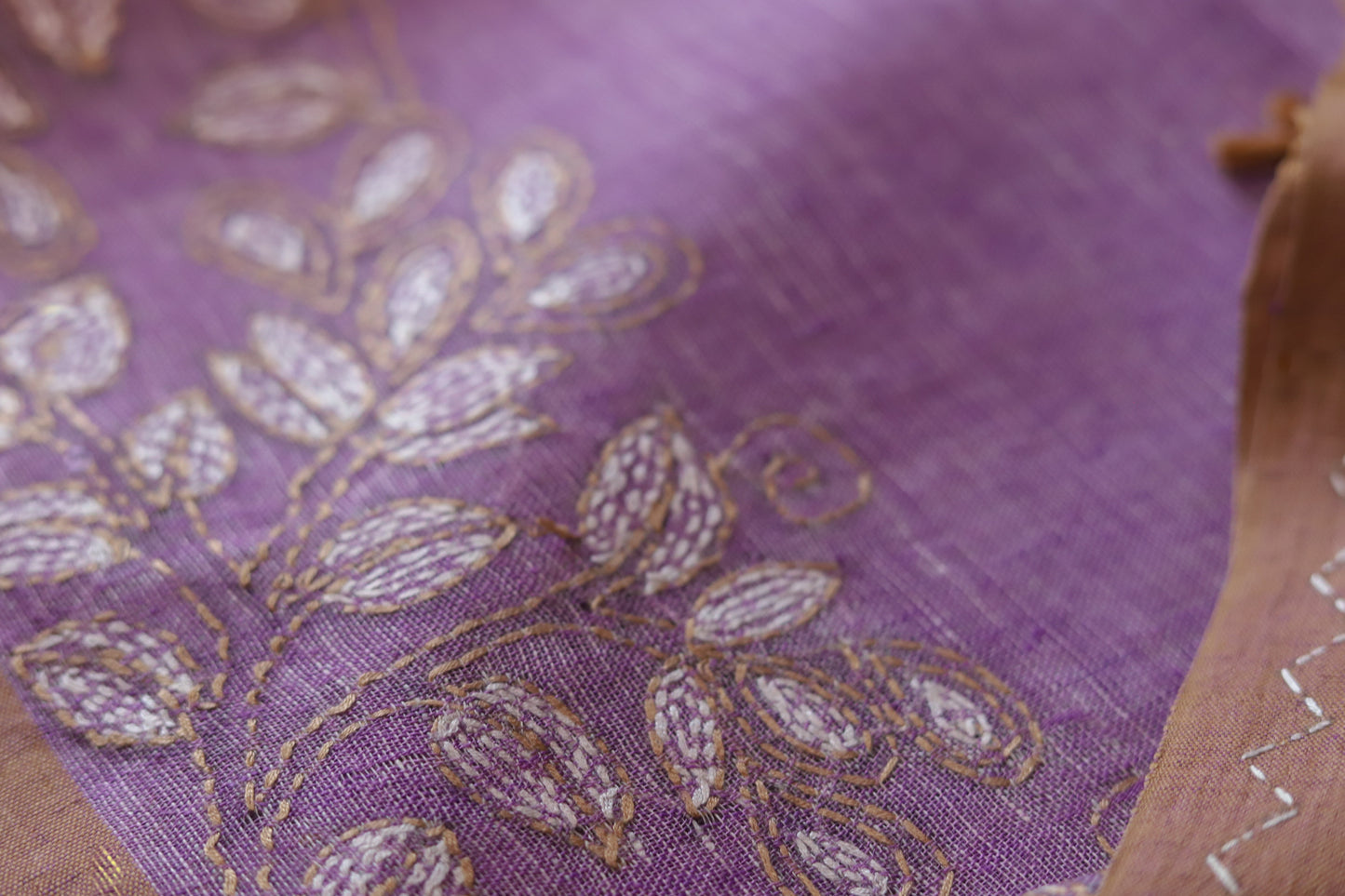 Handwoven Bengal Linen Saree