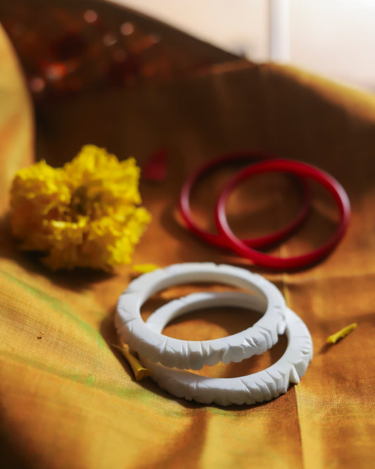 Handcarved Shakha Pola Bangle Pair (2.2 Inch)