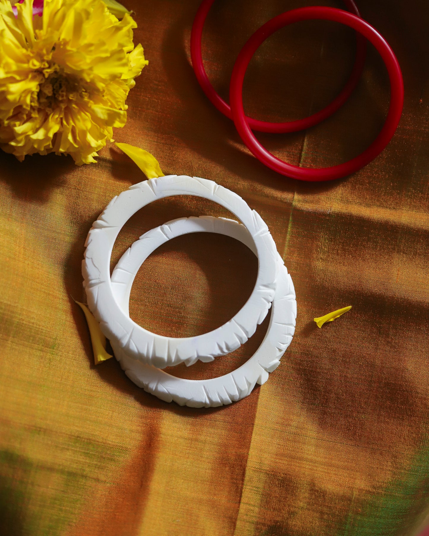 Handcarved Shakha Pola Bangle Pair (2.2 Inch)