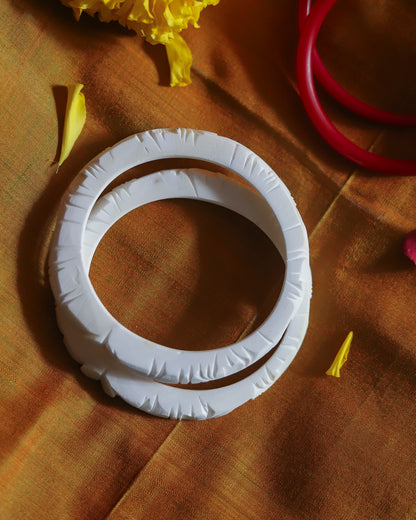 Handcarved Shakha Pola Bangle Pair (2.4 Inch)