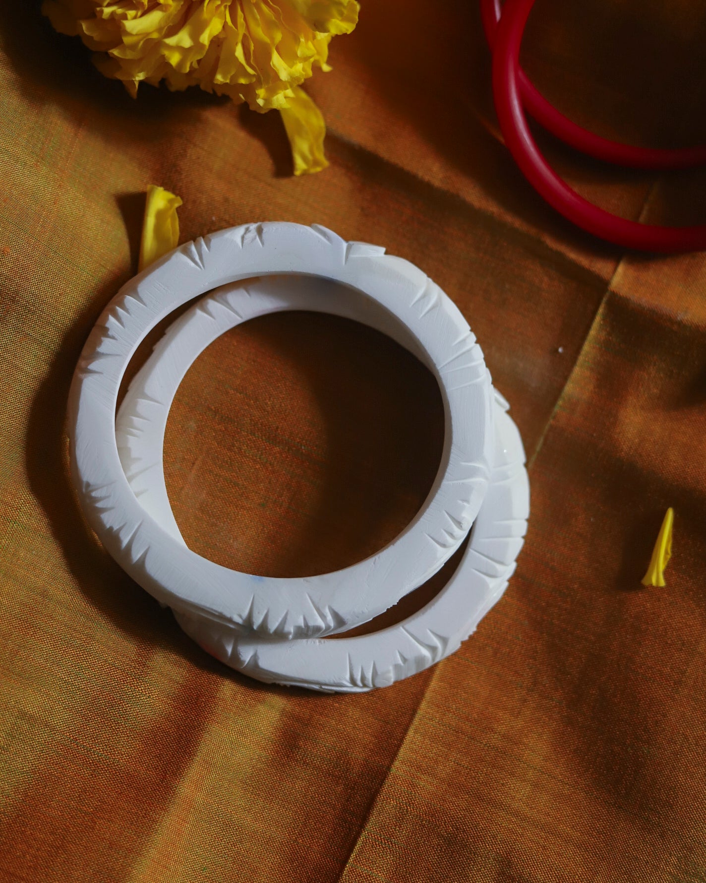 Handcarved Shakha Pola (2.4 Inch)