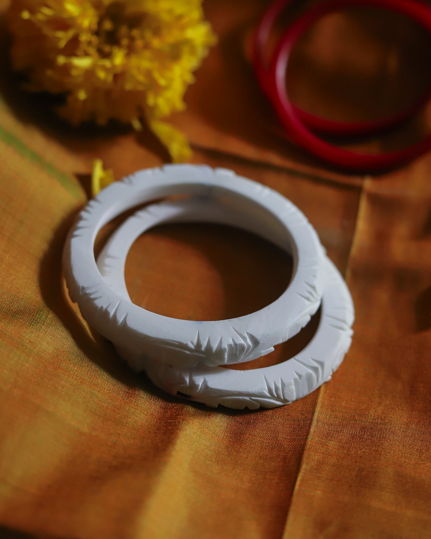 Handcarved Shakha Pola (2.4 Inch)
