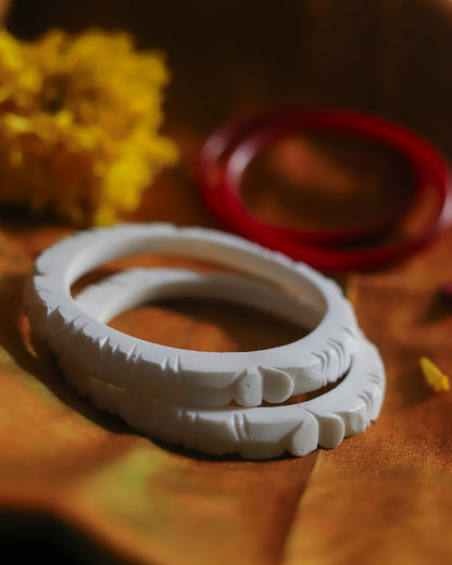 Handcarved Shakha Pola Bangle Pair (2.6 Inch)