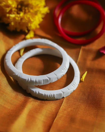 Handcarved Shakha Pola Bangle Pair (2.4 Inch)