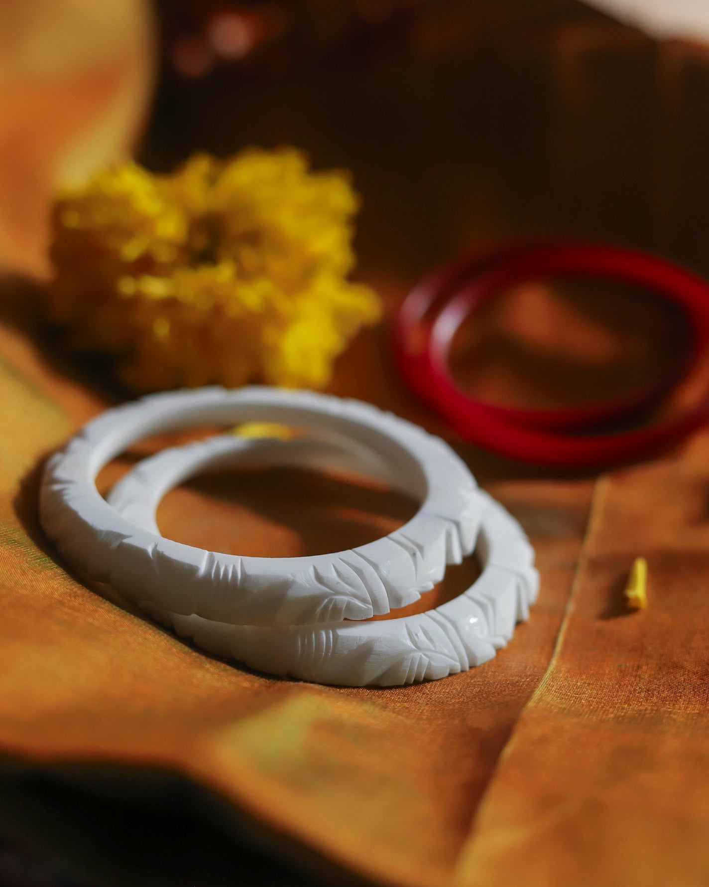 Handcarved Shakha Pola Bangle Pair (2.6 Inch)