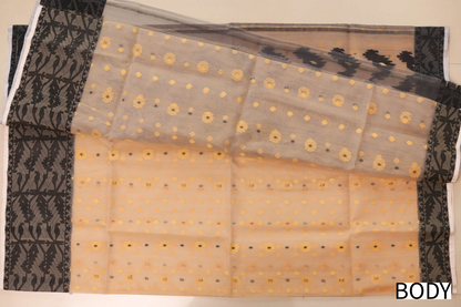 Handwoven Dhakai Saree in Jamdani Weave