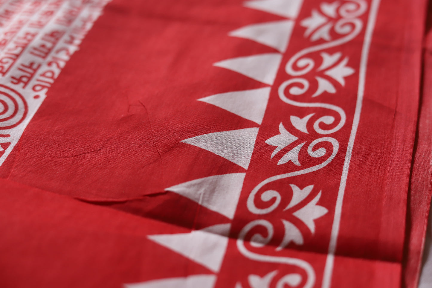 Handwoven Bengal White and Red Cotton Saree