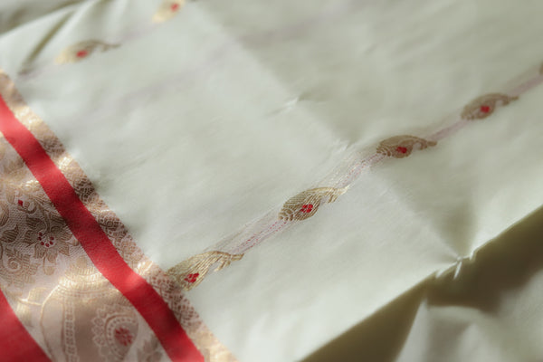 White and Red Silk Saree (Handwoven Bengal Gorod Saree)