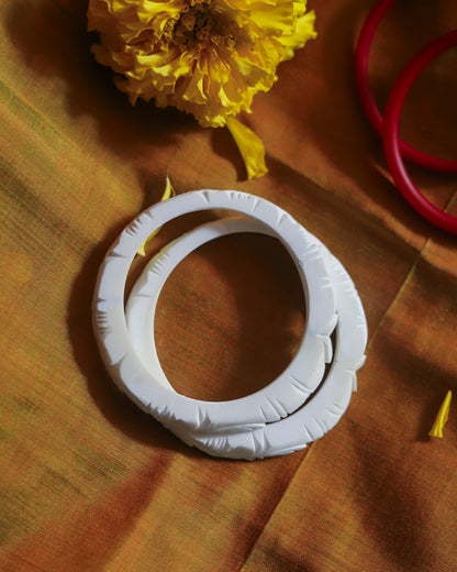 Handcarved Shakha Pola Bangle Pair (2.4 Inch)