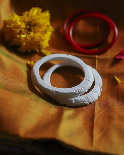 Handcarved Shakha Pola Bangle Pair (2.4 Inch)