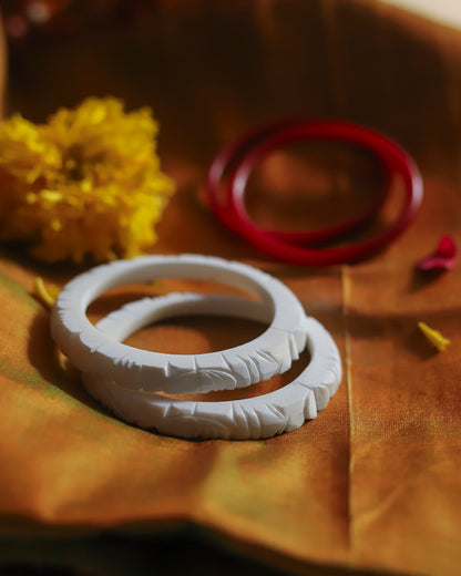 Handcarved Shakha Pola Bangle Pair (2.4 Inch)