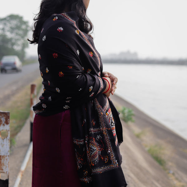 Handmade Bengal Kantha Woollen Shawl