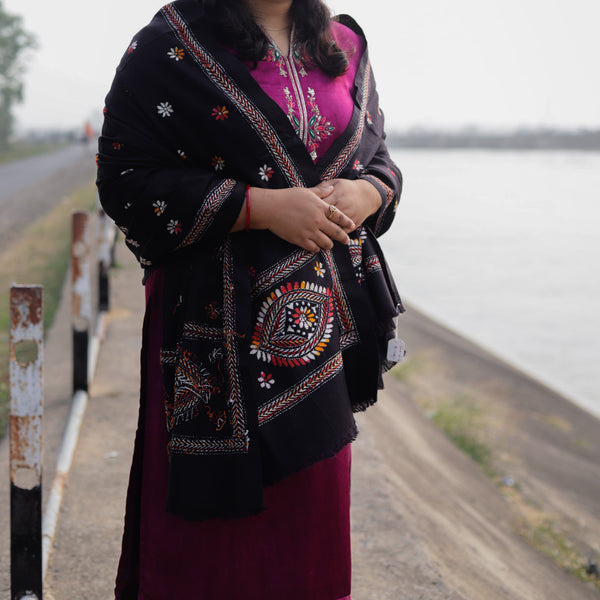 Handmade Bengal Kantha Woollen Shawl