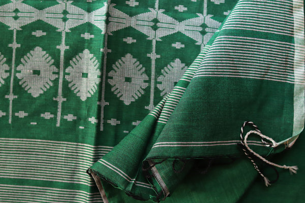 Handwoven Bengal Cotton Saree in Jamdani design