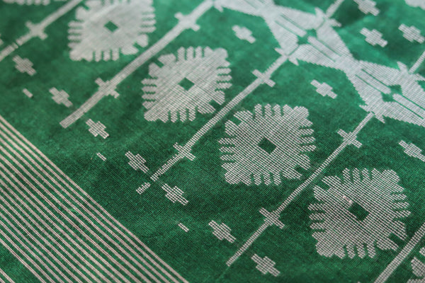 Handwoven Bengal Cotton Saree in Jamdani design