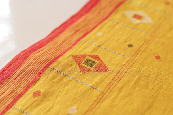 Handwoven Bengal Cotton Saree in Jamdani design