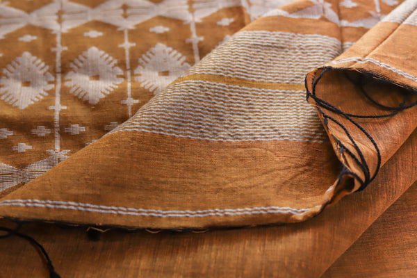 Handwoven Bengal Cotton Saree in Jamdani design