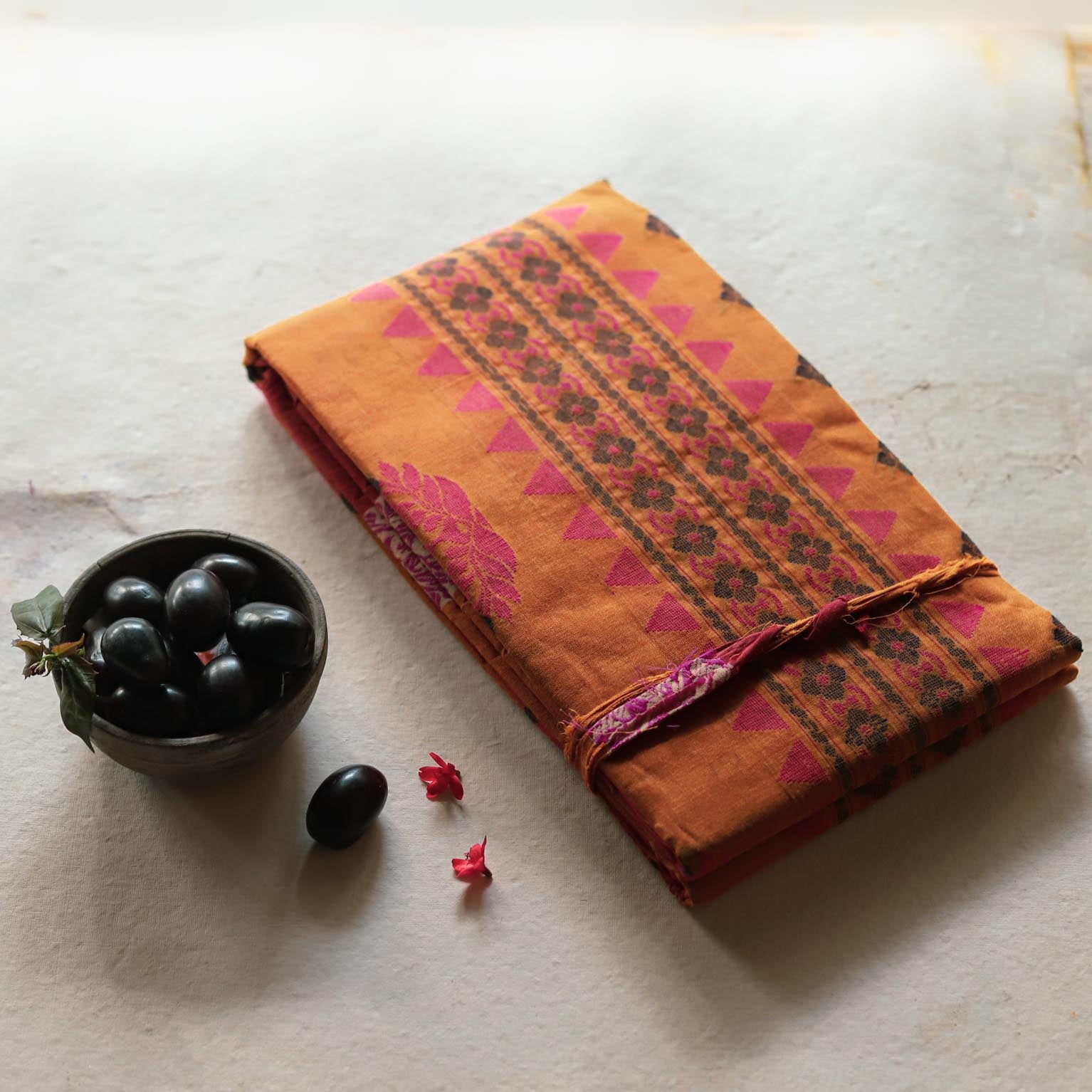 Handwoven Bengal Tant Saree (Tangail Saree)