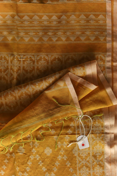 Handwoven Bengal Cotton Saree in Jamdani design